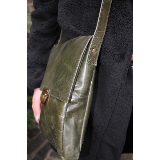 Messenger Medium Push through Bag Olive Green Leather